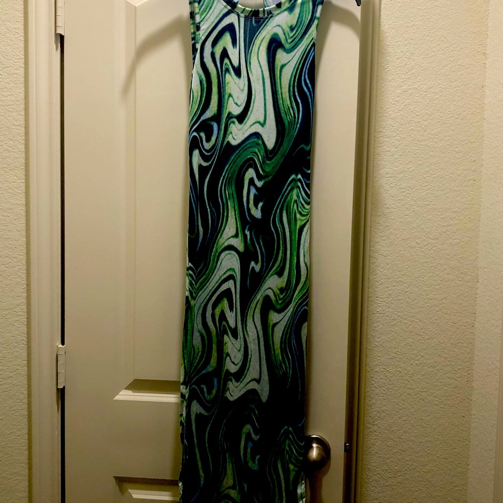 Sleeveless casual